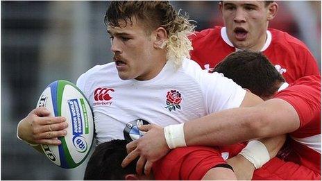 England hooker Like Cowan-Dickie on the charge