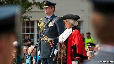 Gp Capt David Cooper and mayor Elizabeth Watson