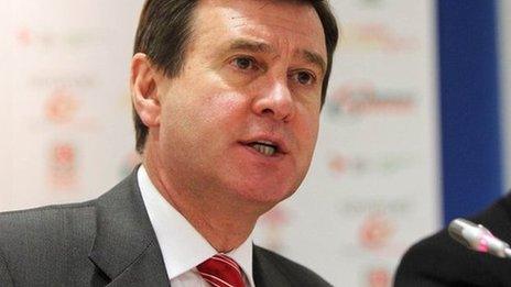 Roger Lewis