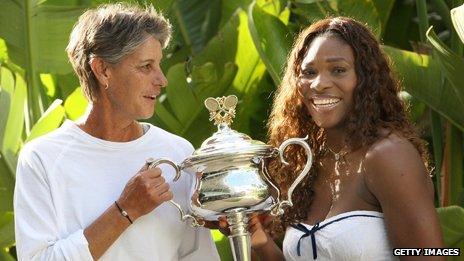 Chris O'Neil - who won the women's title in the Australian Open in 1978 - with American champion Serena Williams