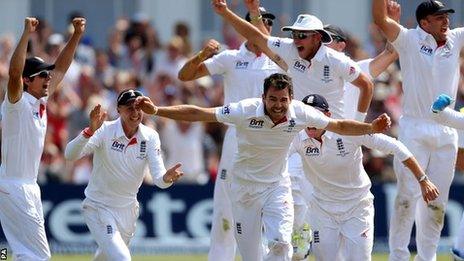 England celebrate Australia win