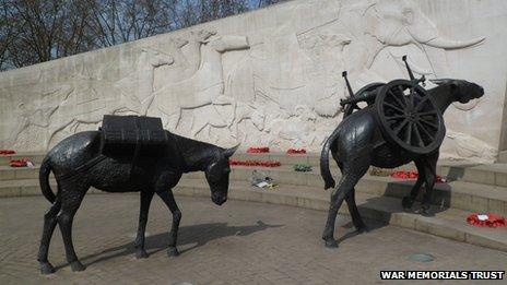 Animals in War memorial