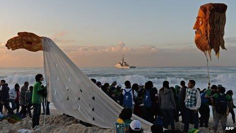 Pilgrims on Copacabana beach (28 July 2013)