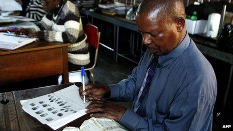 A voter registration official