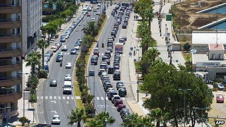 Long queues at Gibraltar-Spain border. 7 Aug 2013