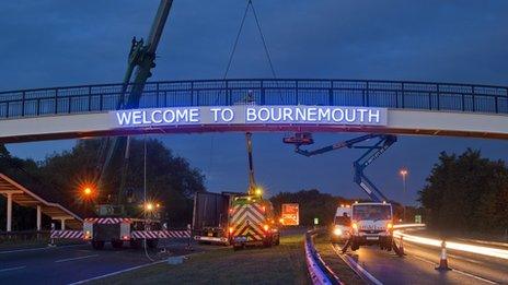 Welcome to Bournemouth sign