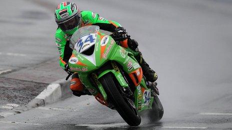 Alastair Seeley in action for the Gearlink Kawasaki team