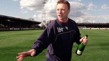 David Moyes celebrates winning promotion with Preston