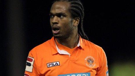 Nathan Delfouneso