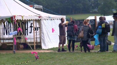 Protesters arriving at the Reclaim the Power Camp