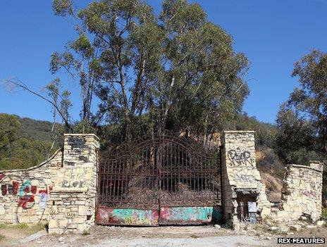 Gate to Murphy's Ranch