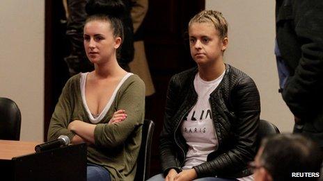 Michaella McCollum and Melissa Reid in court in Callao on 21 August 2013