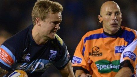 Owen Williams breaks away to score