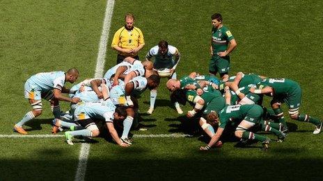 Northampton and Leicester prepare for a scrum