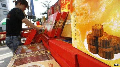 File picture of mooncakes stall in Beijing