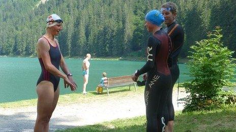 Amelia from Tri4theAlps gives swimming tips by Lake Montriond