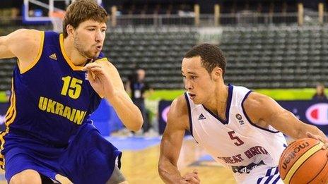 Great Britain's Andrew Lawrence (right) vies with Ukraine's Viacheslav Kravtsov