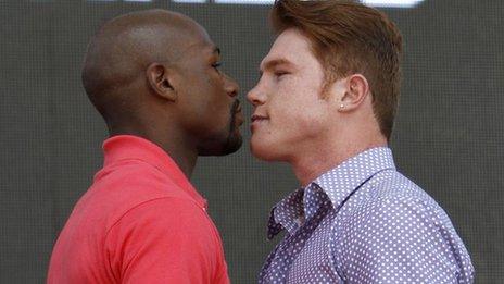 Floyd Mayweather (left) and Saul Alvarez