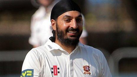 Monty Panesar is looking for a new county after ending 2013 on loan at Essex from Sussex