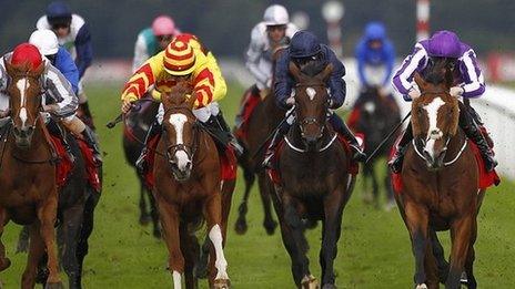 Leading Light (right) wins the 2013 St Leger