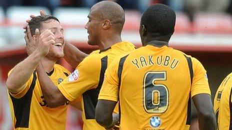 Conor Washington celebrates