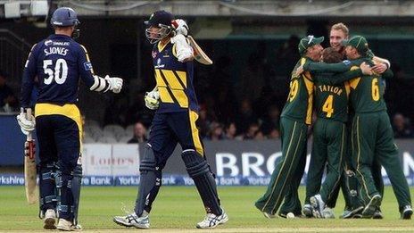 Nottinghamshire celebrate after taking the last Glamorgan wicket