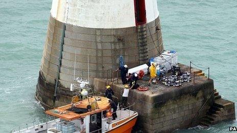 Beachy Head repainting