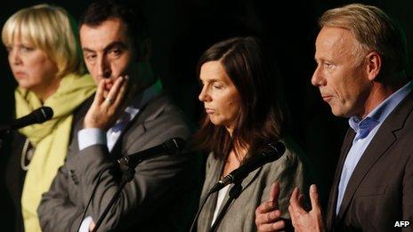 Green leaders (left to right) Claudia Roth, Cem Oezdemir, Katrin Goering-Eckardt and Juergen Trittin, 23 Sep 13