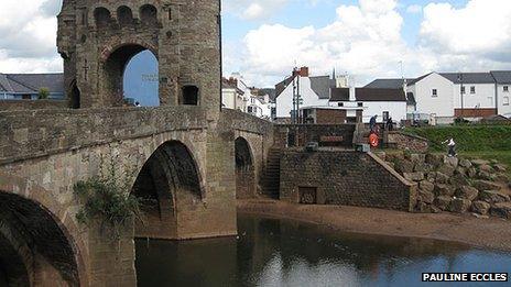 Monnow Bridge