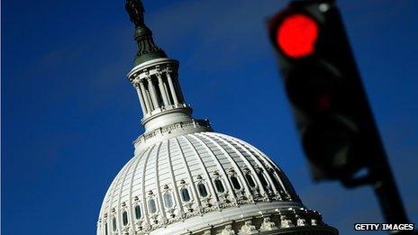 red light and capitol dome