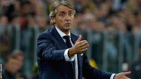 New Galatasaray manager Roberto Mancini takes charge of his first game