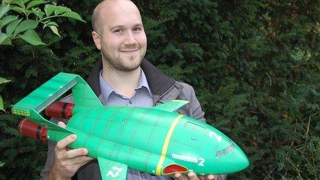 Jamie Anderson with Thunderbirds 2 model