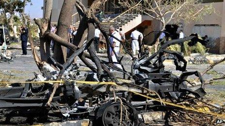 Aftermath of bomb attack in al-Tour, Egypt (7 October 2013)