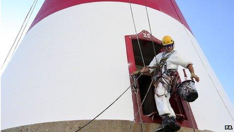 Beachy Head repainting