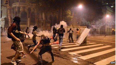 Protesters in Rio de Janeiro (15 October 2013)