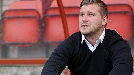 Karl Robinson