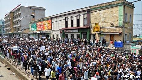 Thousands of Ethiopian opposition activists demonstrate in Addis Ababa on June 2, 2013 calling for government reforms and the release of political prisoners.