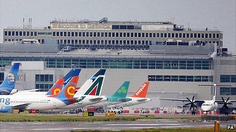 Planes at Gatwick Airport