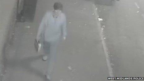 Lapshyn walks towards Walsall mosque carrying bomb