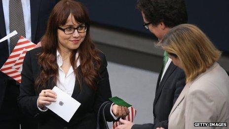 Cemile Giousouf in the Bundestag, Berlin, 22 October