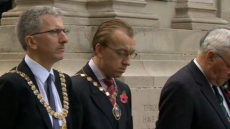 Mr O Muilleoir joined the president of the Royal British Legion and Belfast City Council's chief executive for the two-minute silence