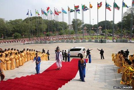 Delegates arrive in Sri Lanka