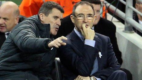 Assistant Roy Keane talks to Republic of Ireland manager Martin O'Neill