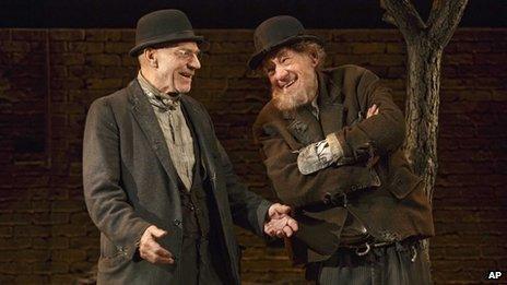 Sir Patrick Stewart and Sir Ian McKellen in Waiting for Godot