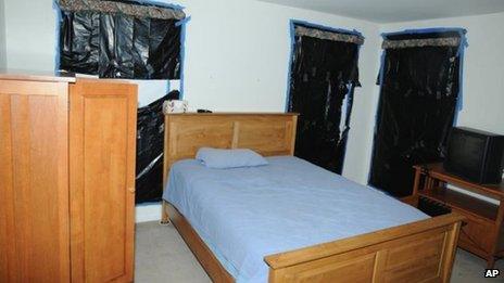 Image of Adam Lanza's bedroom released on 25 November 2013