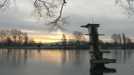 Coate Water Diving Platform