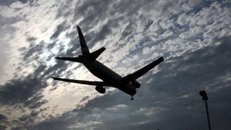 Plane landing at Heathrow