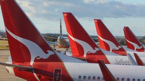 Qantas planes