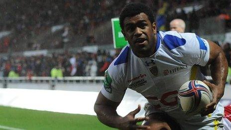 Napolioni Nalaga scores a try in the opening minute for Clermont Auvergne at Scarlets in the Heineken Cup