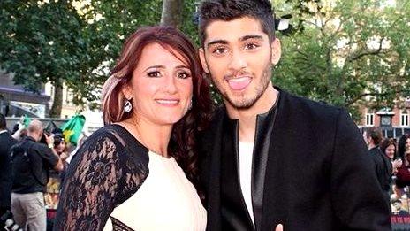 Trisha Malik with her son Zayn at the premiere of One Direction's film This Is Us